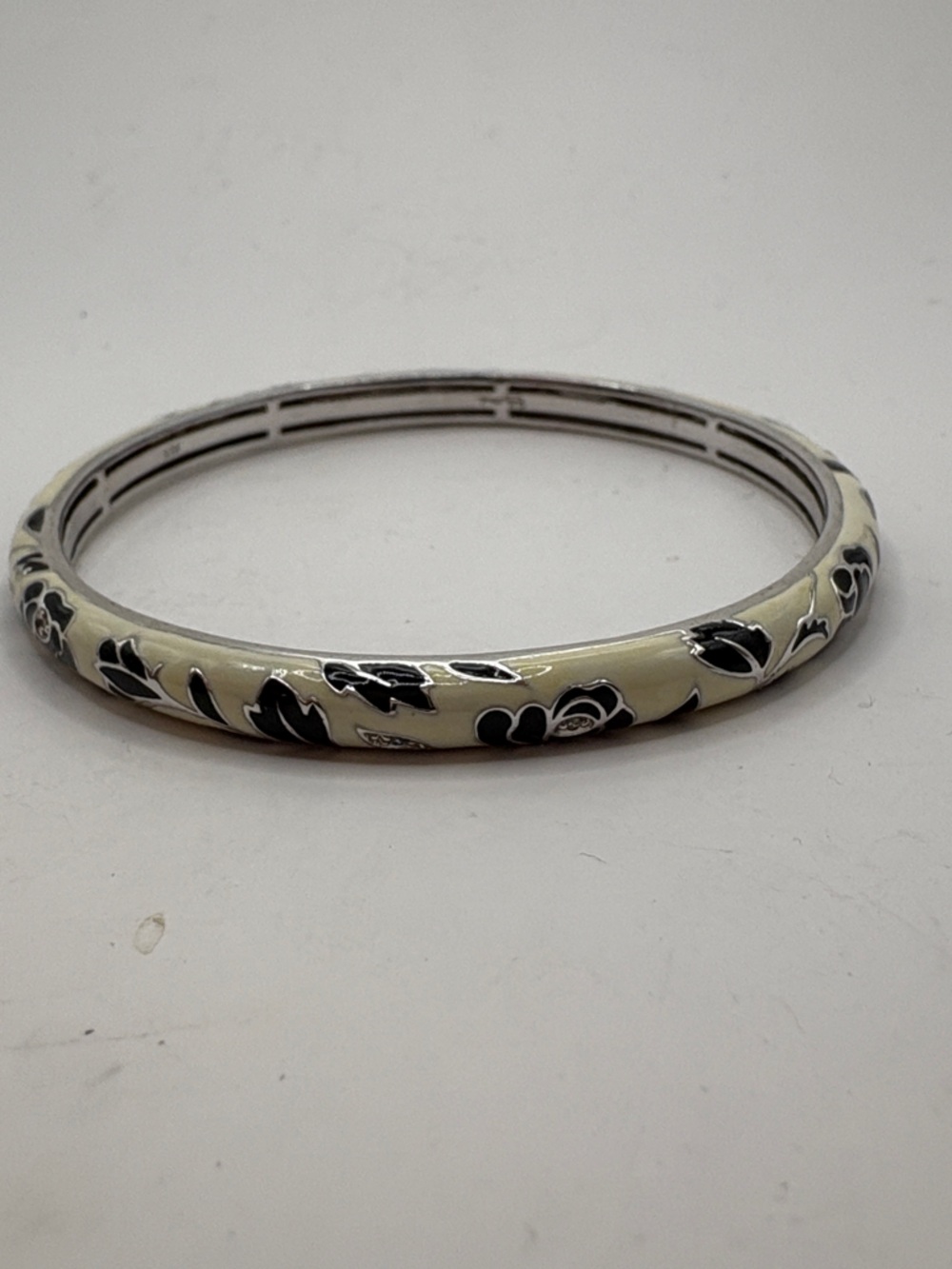 belle Etoile designer black  and cream sterling silver bangle bracelet